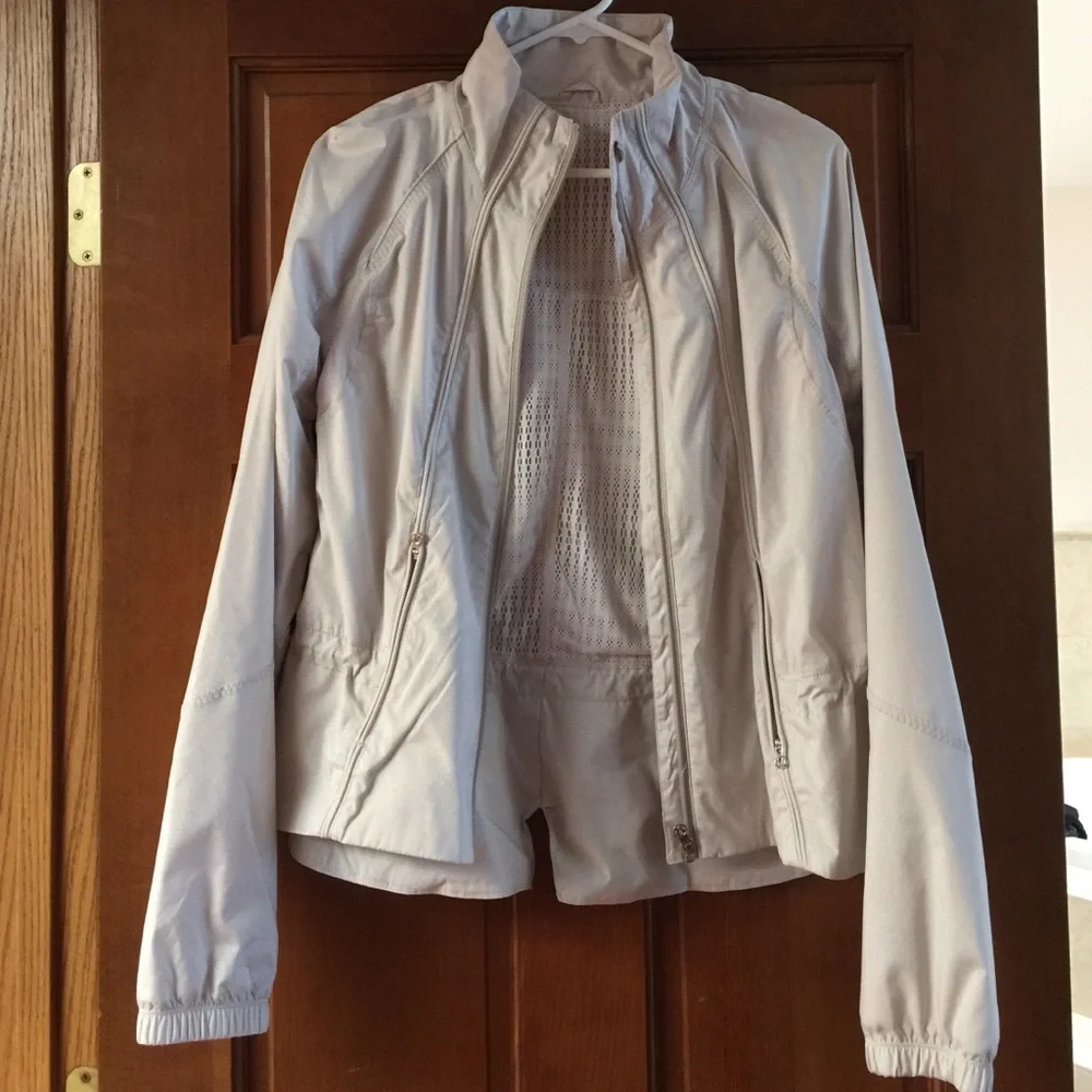 lululemon athletica Light Beige Trench Jacket